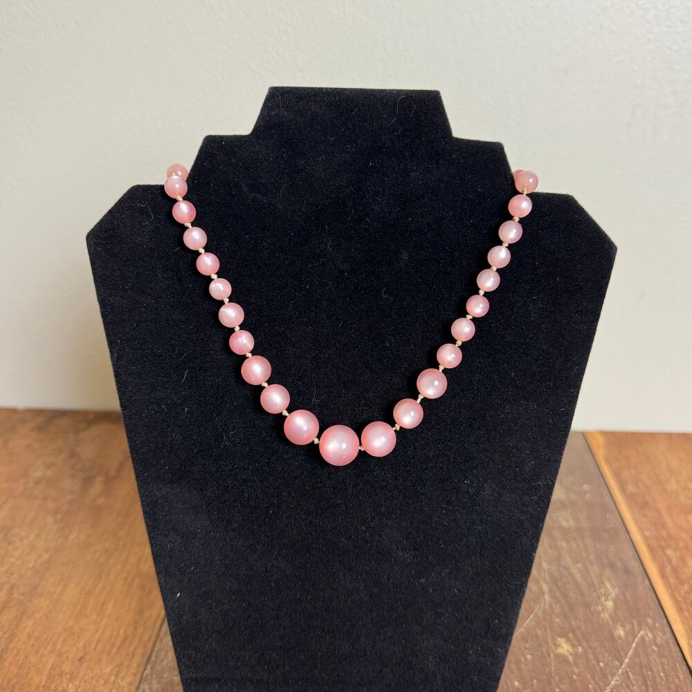 Vintage Hidden‎ Clasp Graduated Pink Pearlescent Bead Necklace